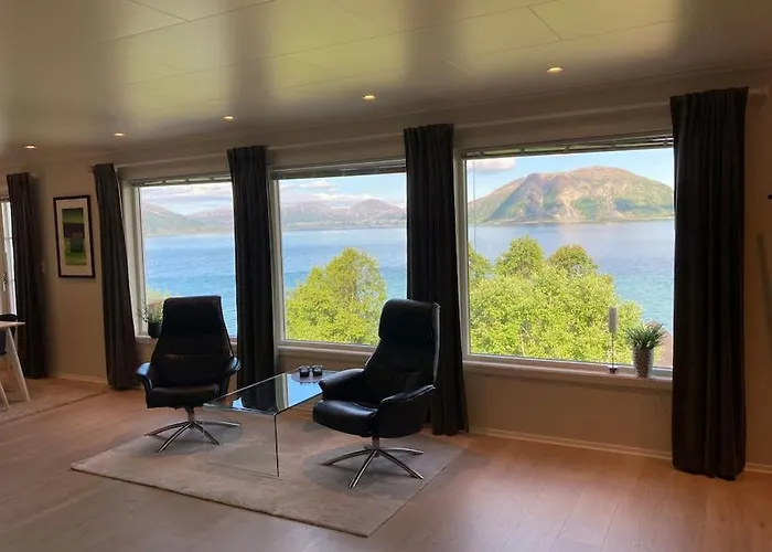 Fantastic View, Quiet And Relaxing By The Sea